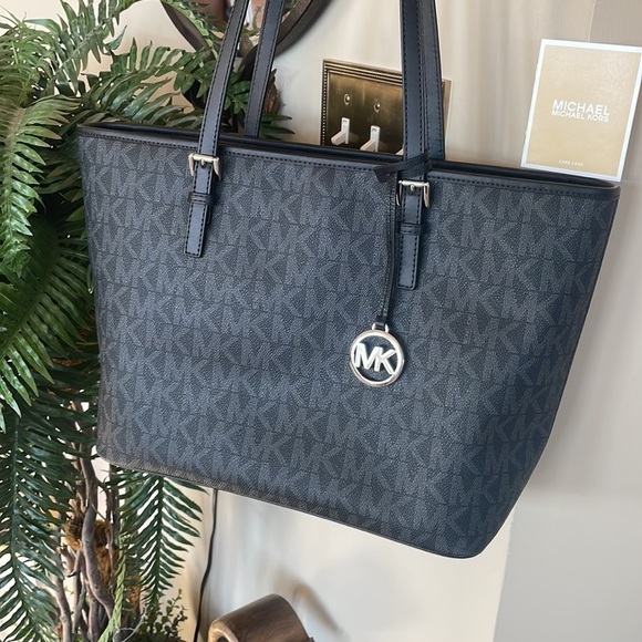 Brand New Michael Kors Black Top Zipper Double Strap Shoulder Bag Jet Set Tote - Picture 5 of 16